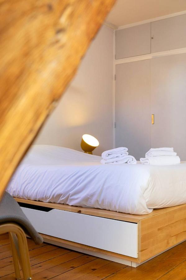 La Plume Aux Pieds Du Parvis Saint Jean Apartment Dijon Exterior foto